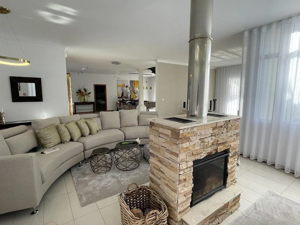 Luxury Villa With Private Heated Pool, Garden And Views Of The Sea And Mountains. Arco da Calheta